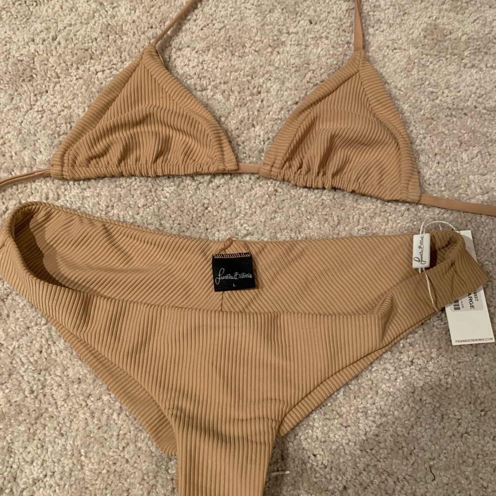 Frankie’s Bikini